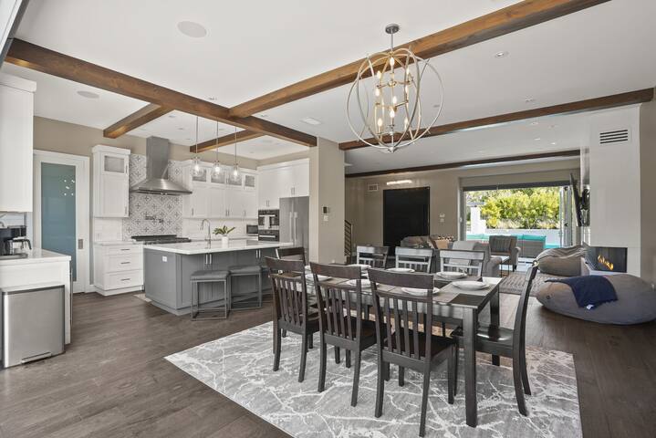 5BR | Luxury Dream Home | Ocean View | Pool & Spa gallery image 3