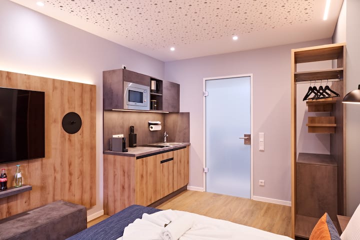 Xzllenz: Smarttv | Parking | Subway | Private - Nuremberg