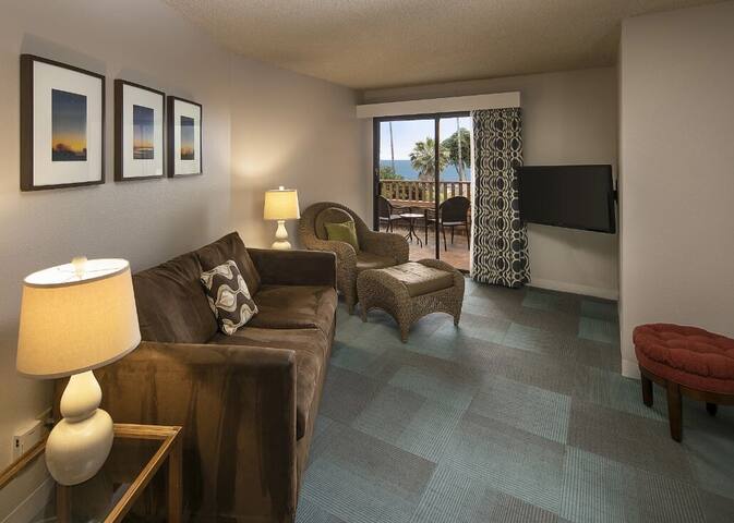 2BR Ocean View Suite at La Jolla Cove Hotel! gallery image 2