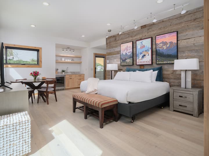 Estudio de la casa de invitados - Cama tamaño king