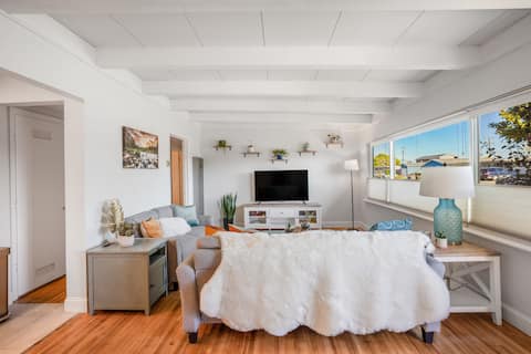 Updated 3 Bd Home | Pet Friendly | Backyard Oasis