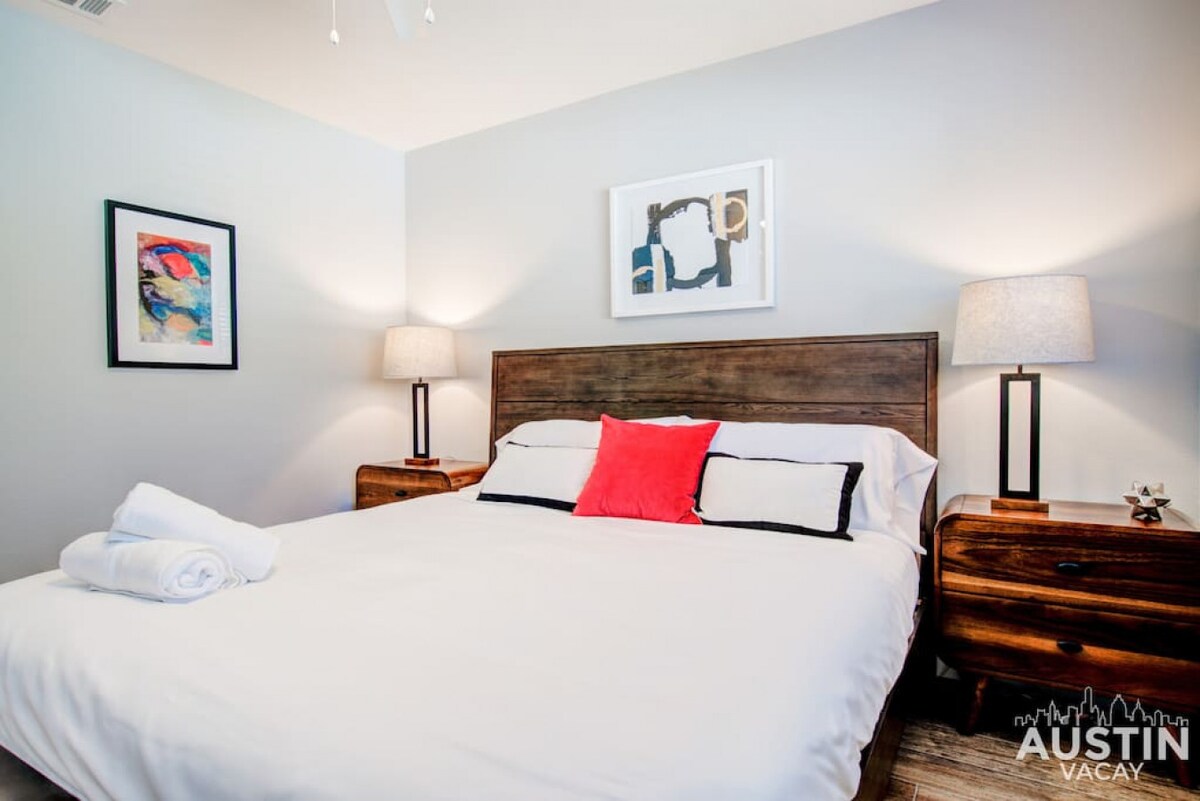 Суперголямо двойно легло с персонализирани хотелски чаршафи