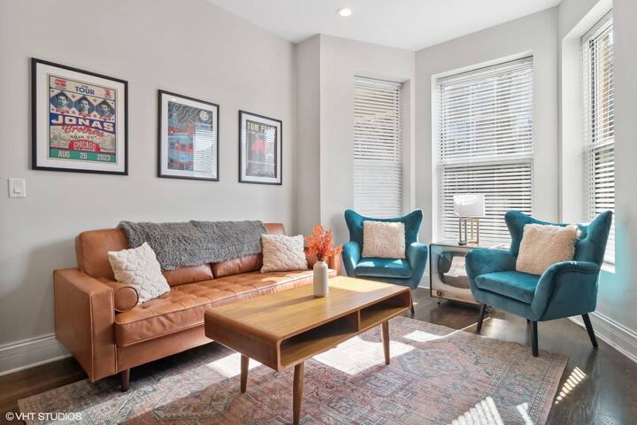 Sensational 5 Bed beauty steps from Wrigley Field gallery image 4