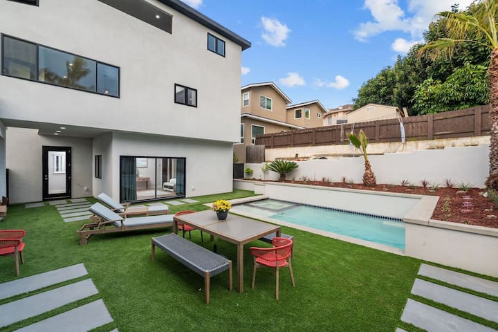 Ocean View Modern & New w/Pool gallery image 2