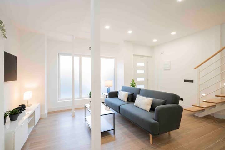 Charming Apartment Steps From The Retiro - Madrid