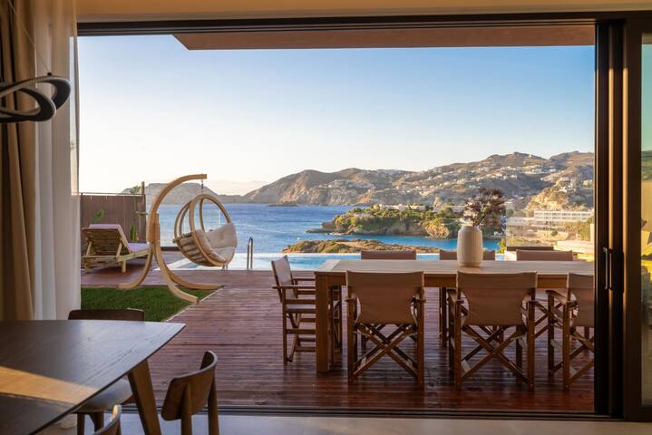 Canvas Villas by the sea gallery image 2