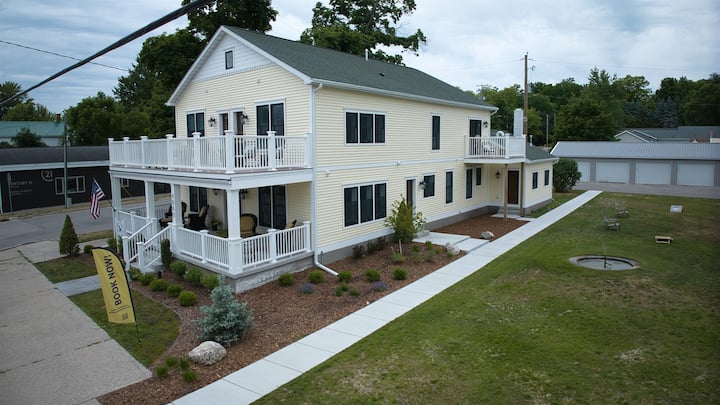 Brand new 2 Bed/ 2 Bath Luxury Condo at the Dala H