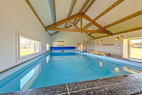 Gîte with private heated pool