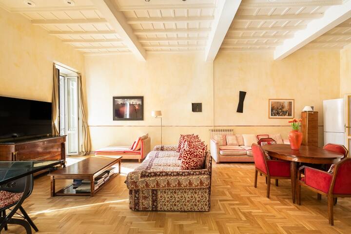 Farnese Design Loft by Romeloft gallery image 2