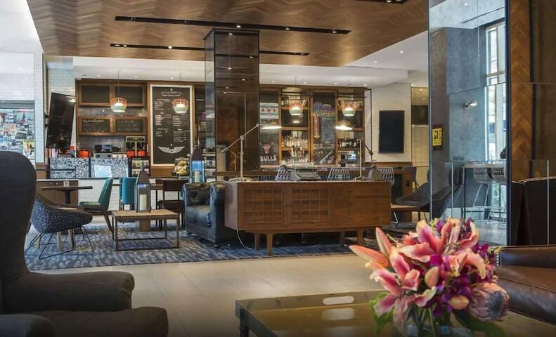 Extended Stays In Our Ideal 2 Units in Mag Mile gallery image 4