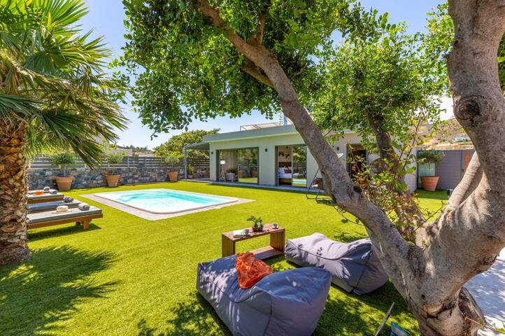 Villa Manefic by Villa Plus gallery image 3