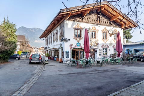Leistungsstarkes Airbnb: Apartment seventeen35 in Garmisch Partenkirchen