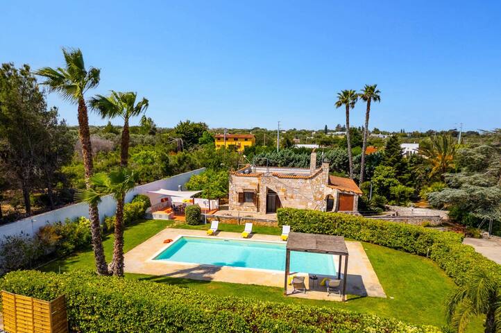 Villa Anna by Villa Plus gallery image 3