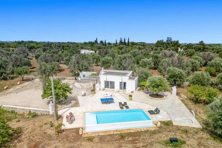 Villa Trullo Mammazia by Villa Plus gallery image 3