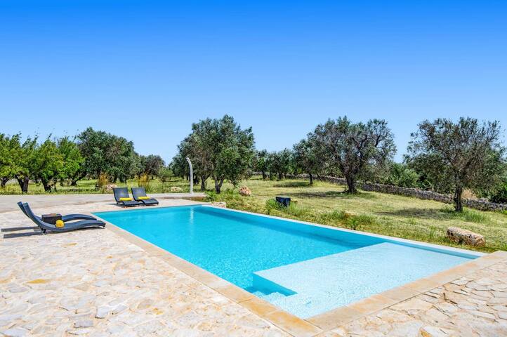 Villa Trullo Mammazia by Villa Plus gallery image 5