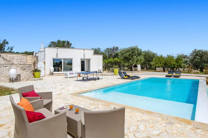 Villa Trullo Mammazia by Villa Plus