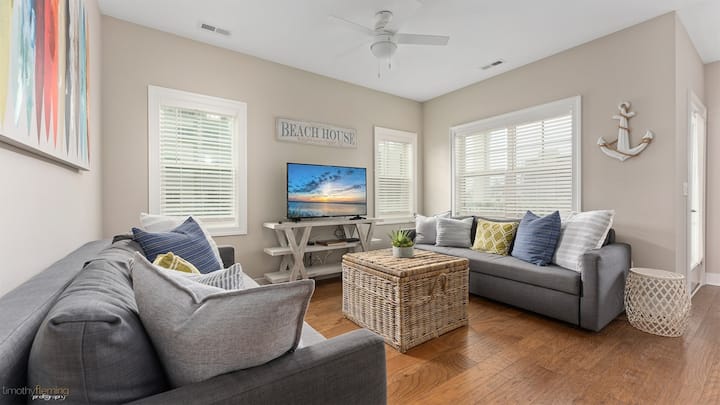 Balcony Pool 3br 2ba Chic Residence At Sandcastle - Wildwood Crest, NJ