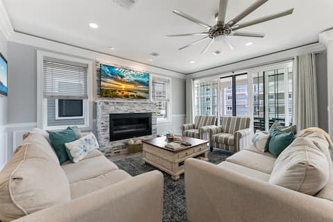 Beautiful Brand New 5BR Home, Steps from the Beach