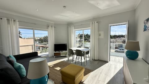 Airbnb em destaque: Hibisco 2 | Shared Pool | 8 Guests | Albufeira em Ferreiras