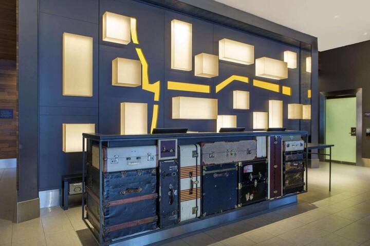 Double Queen, Close to Navy Pier, 3 units gallery image 3