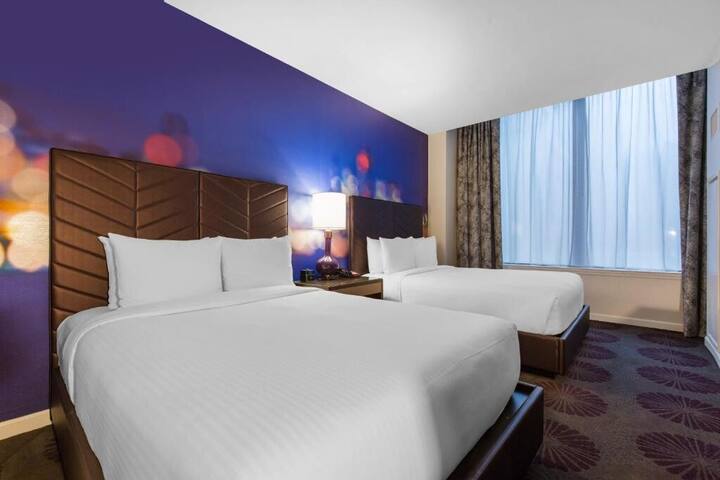 The Chicago Hotel Collection, 3 Pet-Friendly Rooms gallery image 2