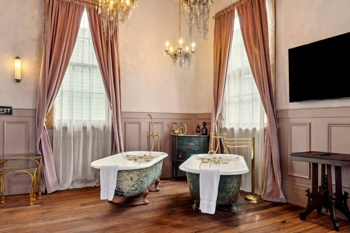 Opulent Art Deco Villa w Pool & Hot Tub 5bd|6.5ba gallery image 5