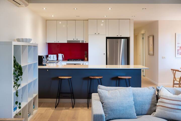 Heart of Hampton by the Beach gallery image 5