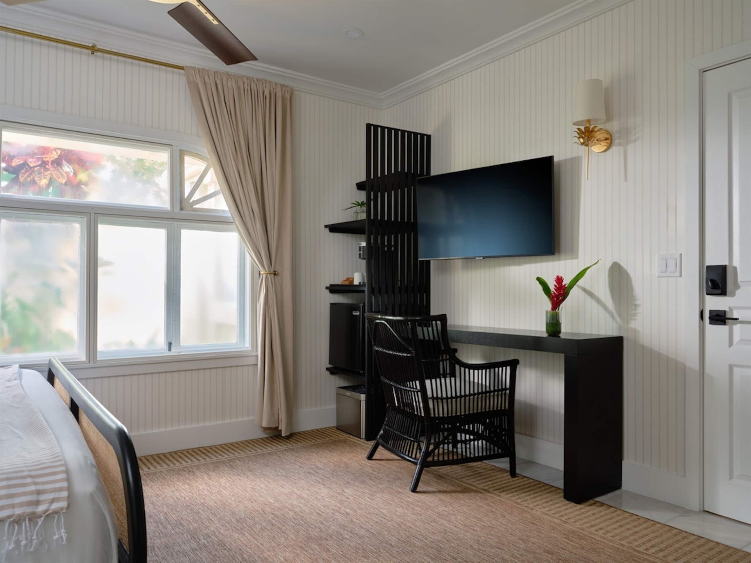 Home in Wailuku · ★4.81 · 1 bedroom · 1 bed · 1 bath - Image 6