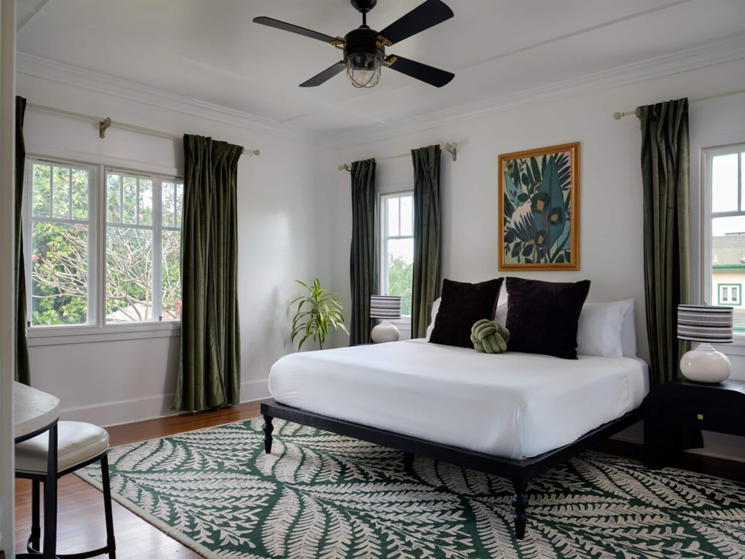 Home in Wailuku · ★4.97 · 1 bedroom · 1 bed · 1 bath - Image 1