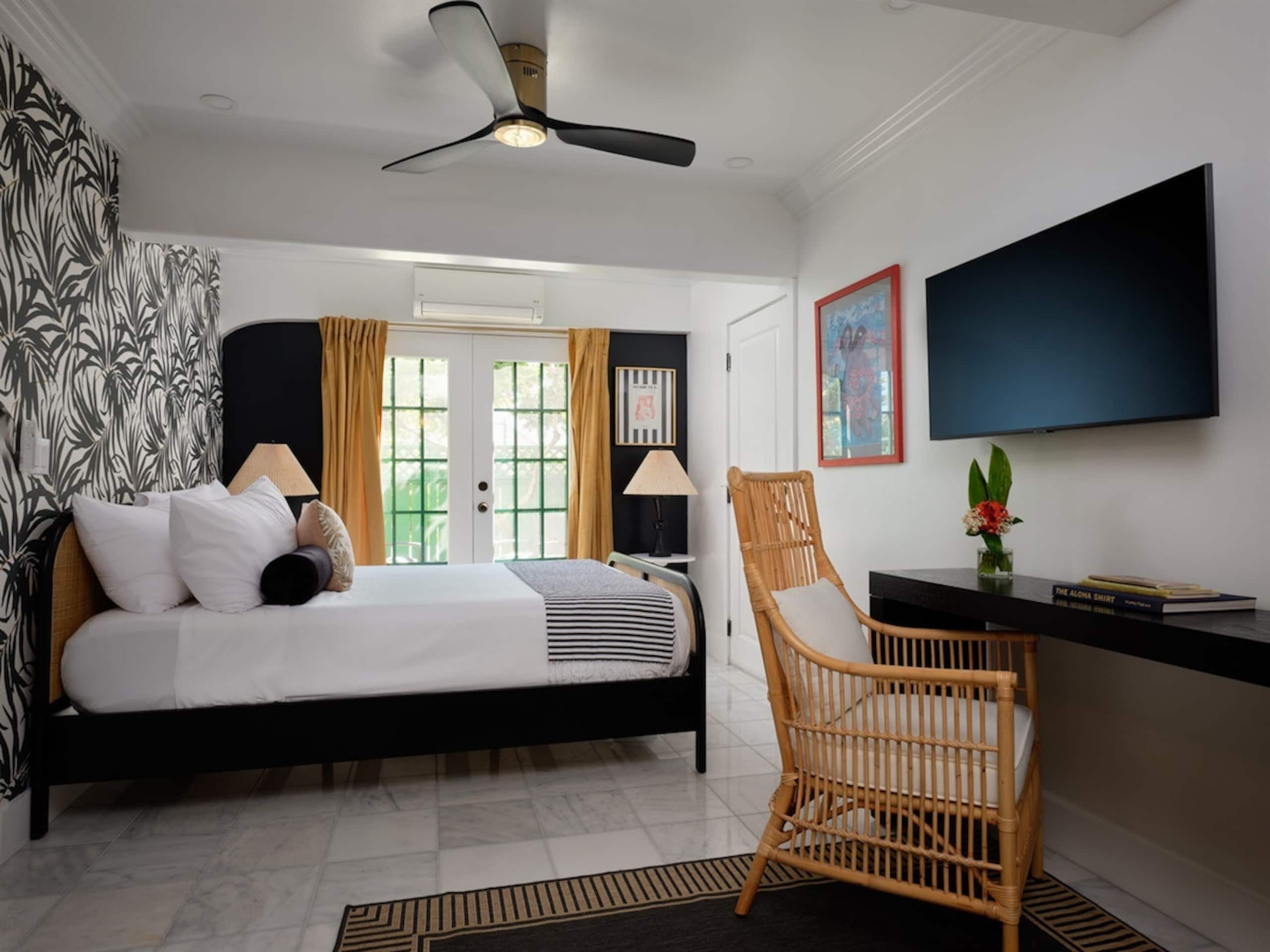 Home in Wailuku · ★5.0 · 1 bedroom · 1 bath - Image 1