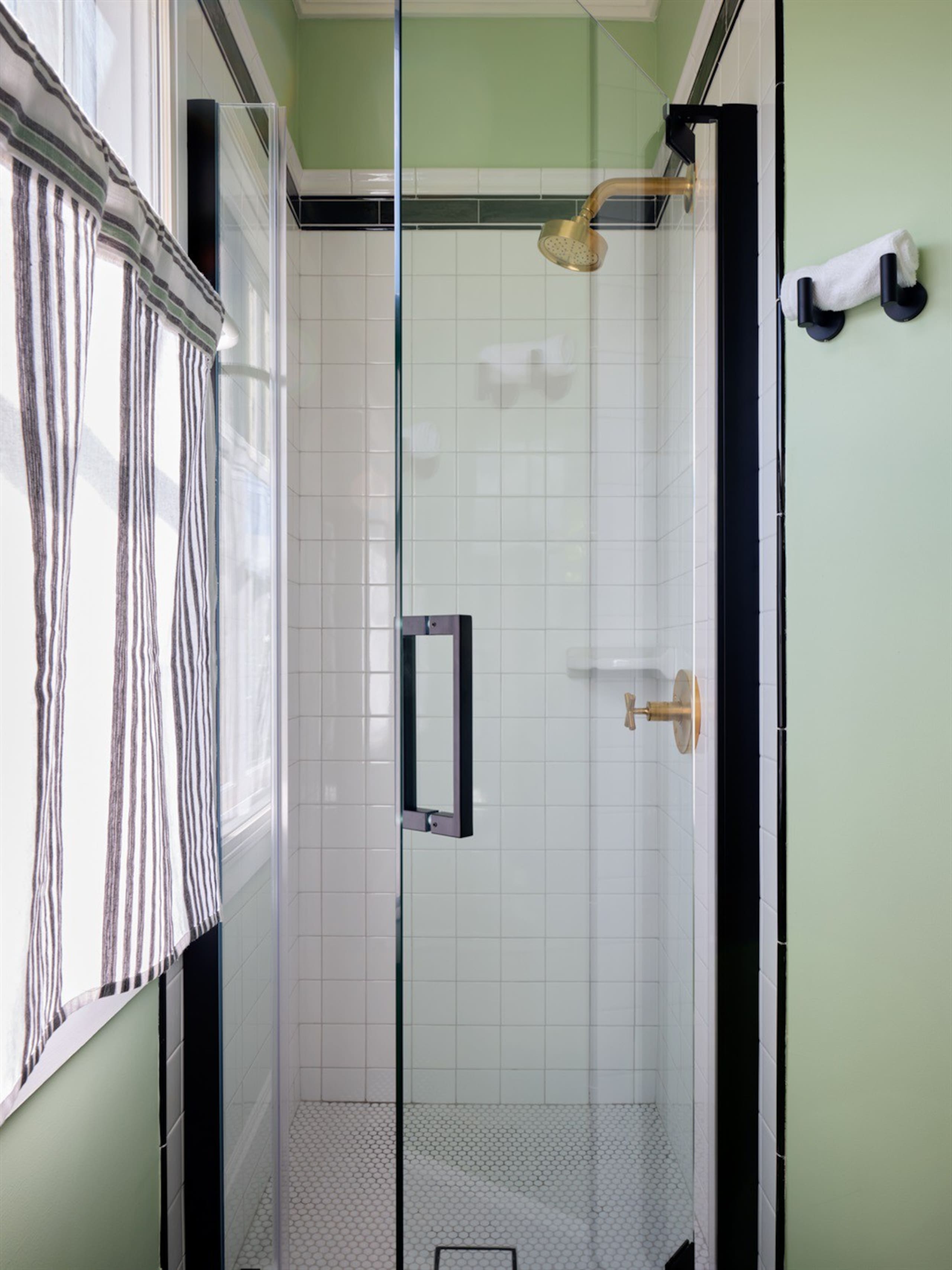 Home in Wailuku · ★4.89 · 1 bedroom · 1 bed · 1 bath - Image 9