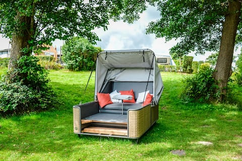 Sleeping beach chair outdoor lounge (3)
