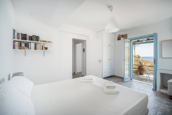 Psili Ammos gallery image 5