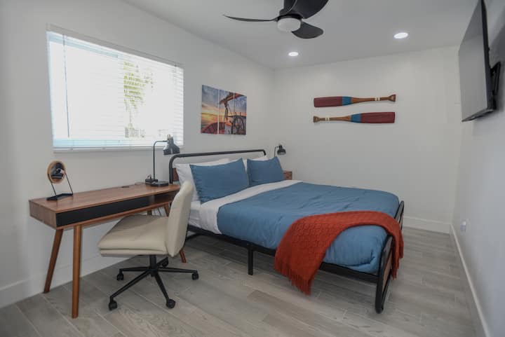 A calm, comfy retreat — perfect for unwinding after a day on the water, or catching up at the workspace before getting back to vacation mode