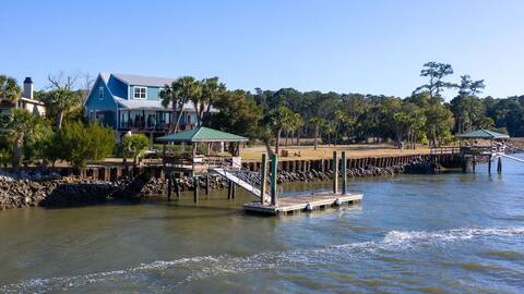 River Bluff Retreat with Private Dock