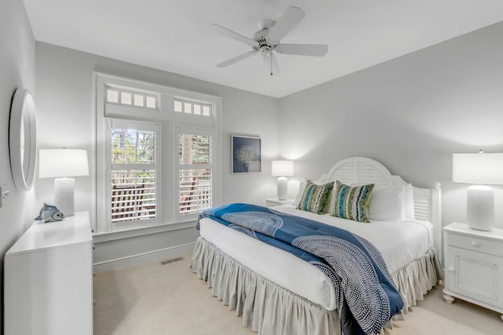 Sypialnia 5 - łóżko typu King - wspólna łazienka (z sypialnią 6, pokój piętrowy) - pierwsze piętro