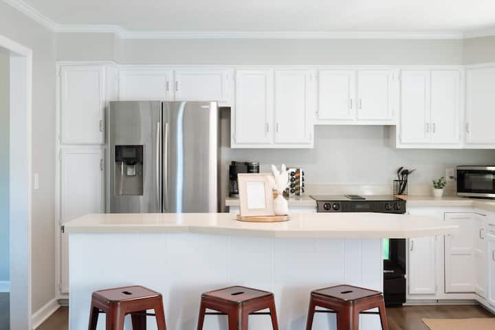 4bd With Game Room + Pool - Wilmington, NC