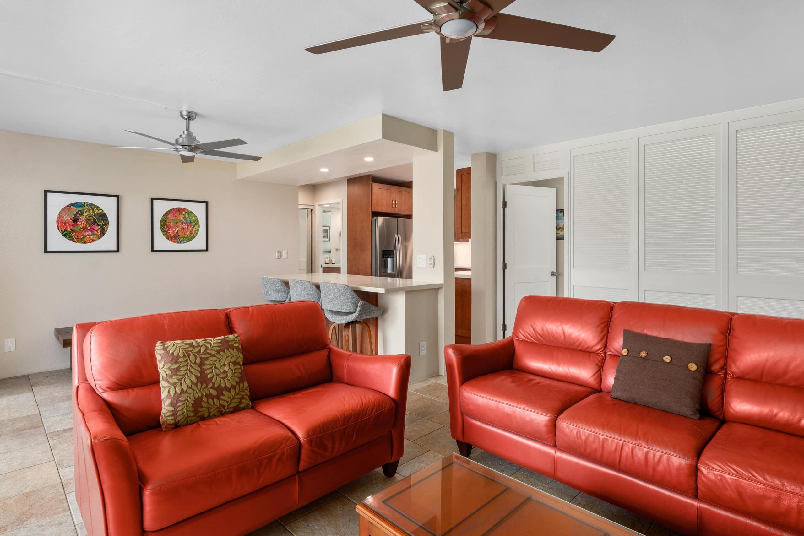 Condo in Kailua-Kona · ★4.6 · 2 bedrooms · 2 beds · 2 private baths - Image 10