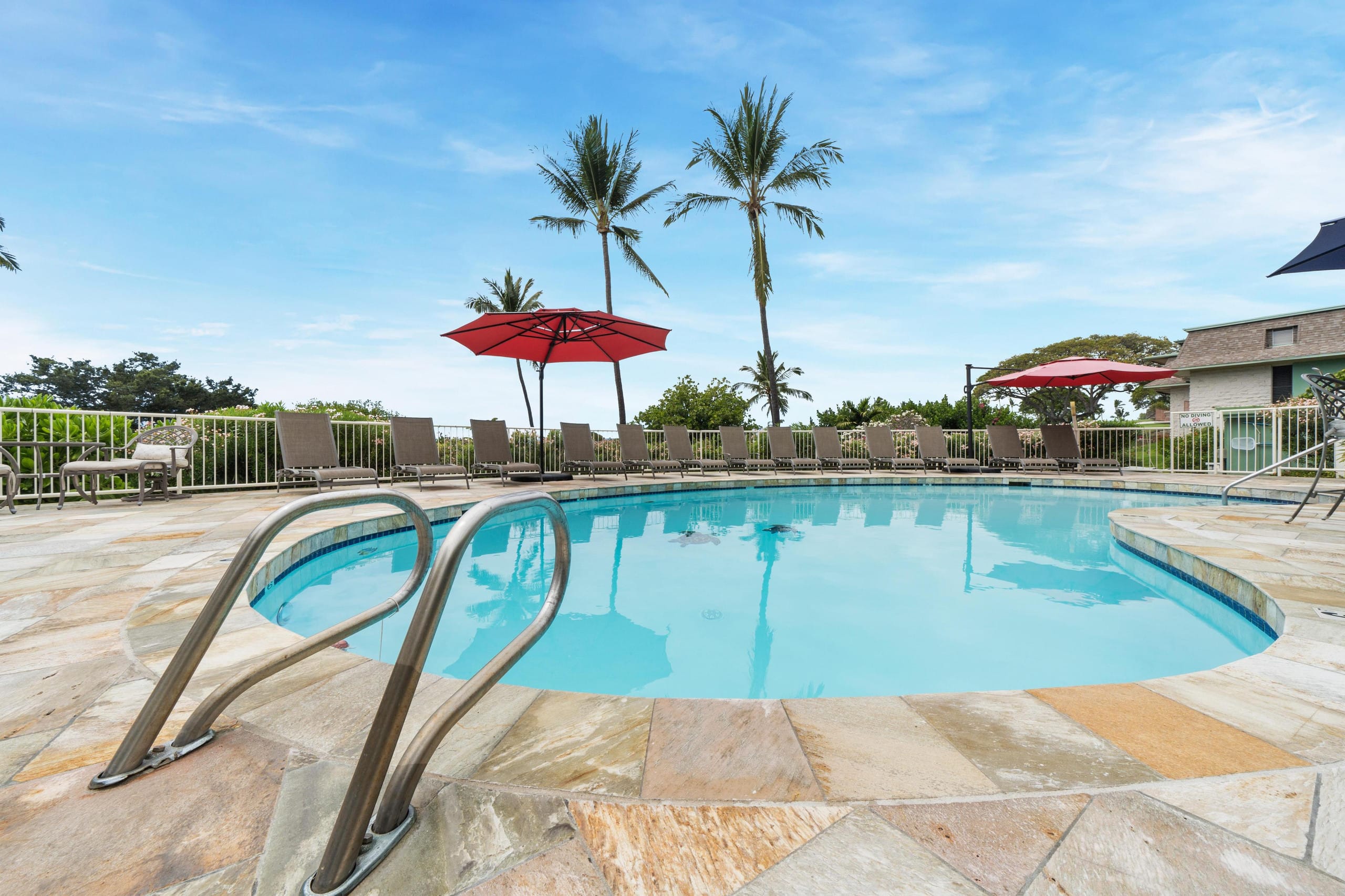 Condo in Kailua-Kona · ★4.6 · 2 bedrooms · 2 beds · 2 private baths - Image 26