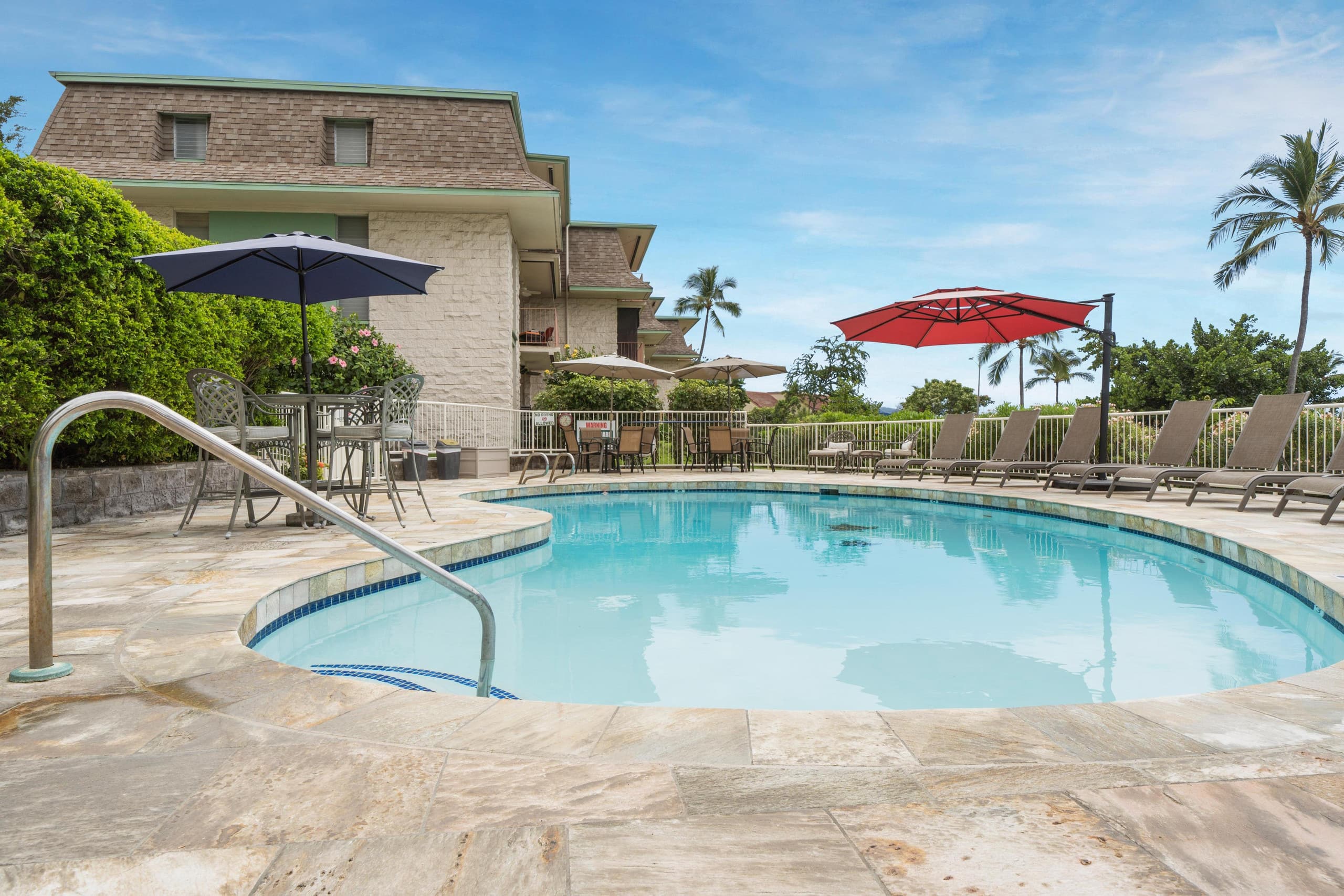 Condo in Kailua-Kona · ★4.6 · 2 bedrooms · 2 beds · 2 private baths - Image 25