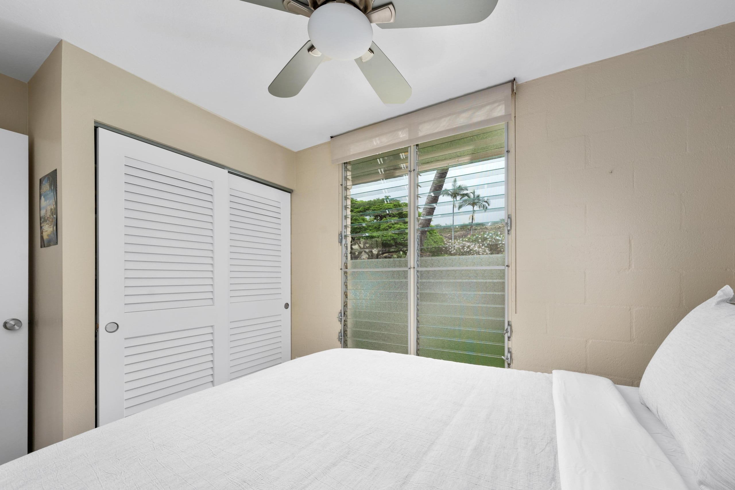 Condo in Kailua-Kona · ★4.6 · 2 bedrooms · 2 beds · 2 private baths - Image 14