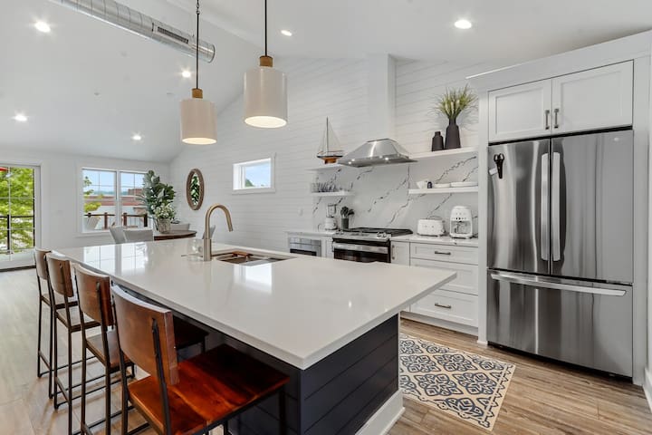 Geneva Lakes Vacations managed Airbnb listing 3