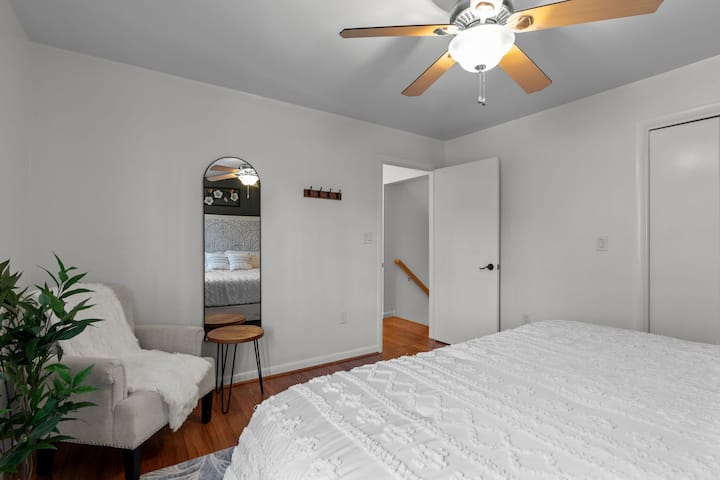 2. kat: 2. spavaća soba: veliki bračni krevet