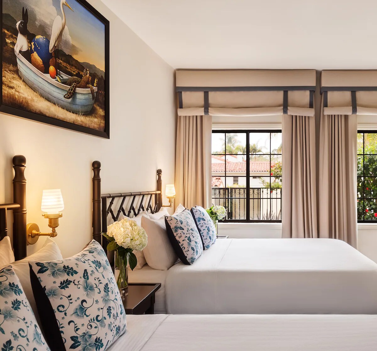 Unit with 2 Double beds. Exact unit will be assigned upon arrival. Views, colors, and