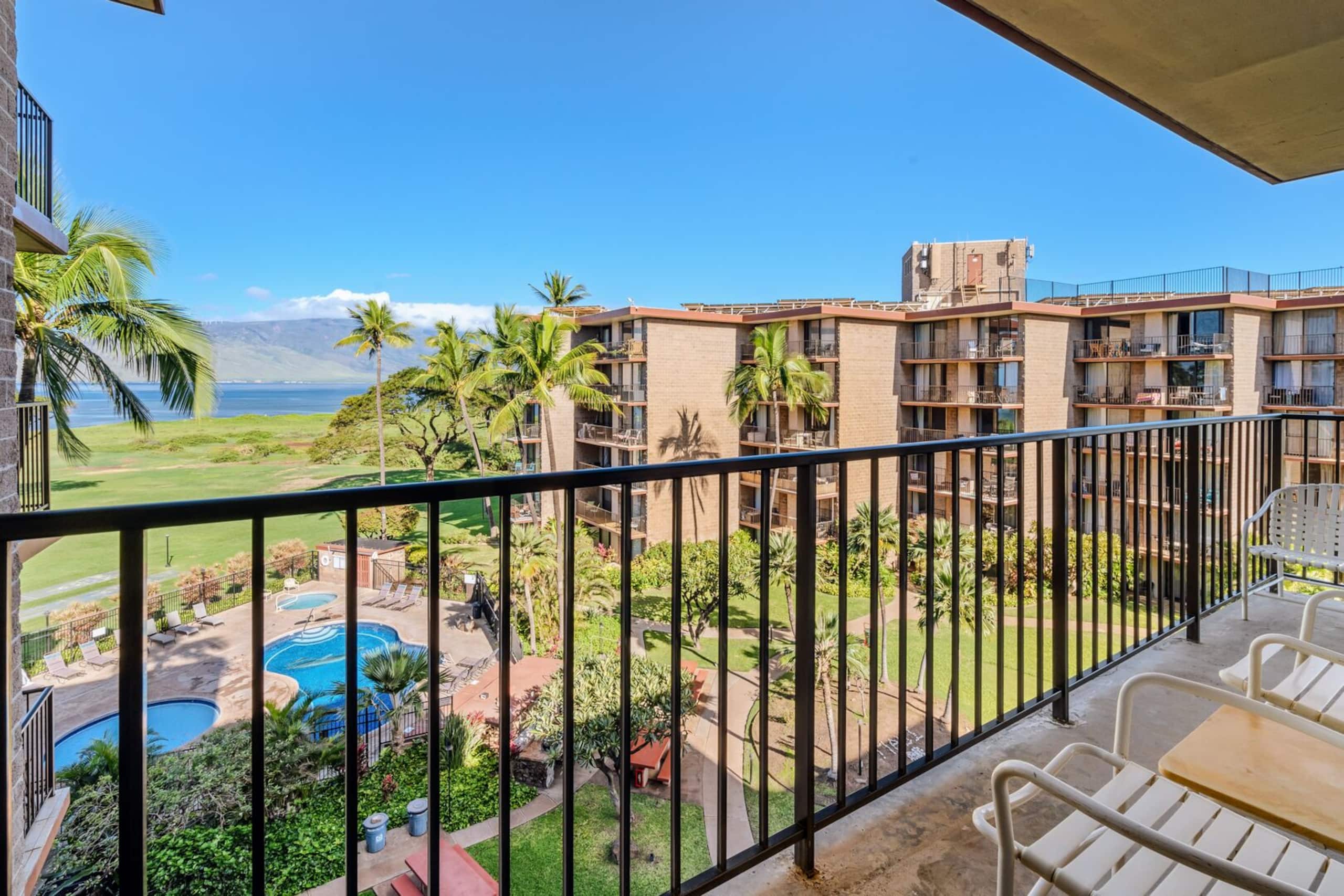 Condo in Kihei · ★4.76 · 1 bedroom · 2 beds · 1 bath - Image 12