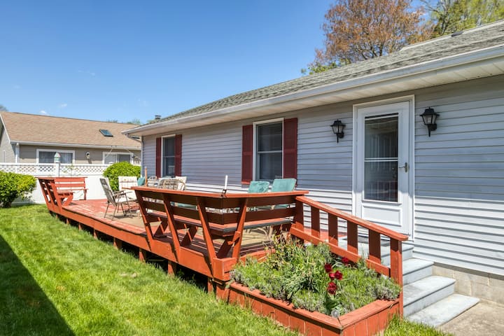 Cozy Home 3 Blocks From Beach W/central Ac, Deck, - Ocean City, MD