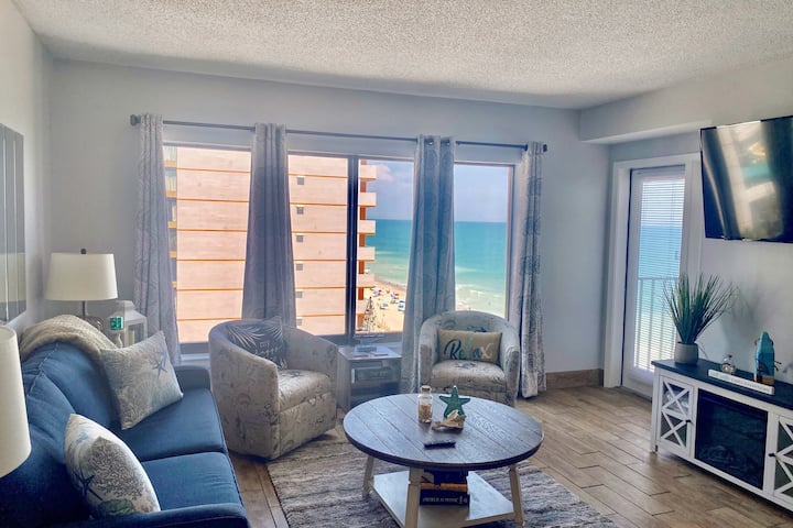 Oceanfront 2br With Pools, Hot Tubs & 2 Balconies - Myrtle Beach, SC