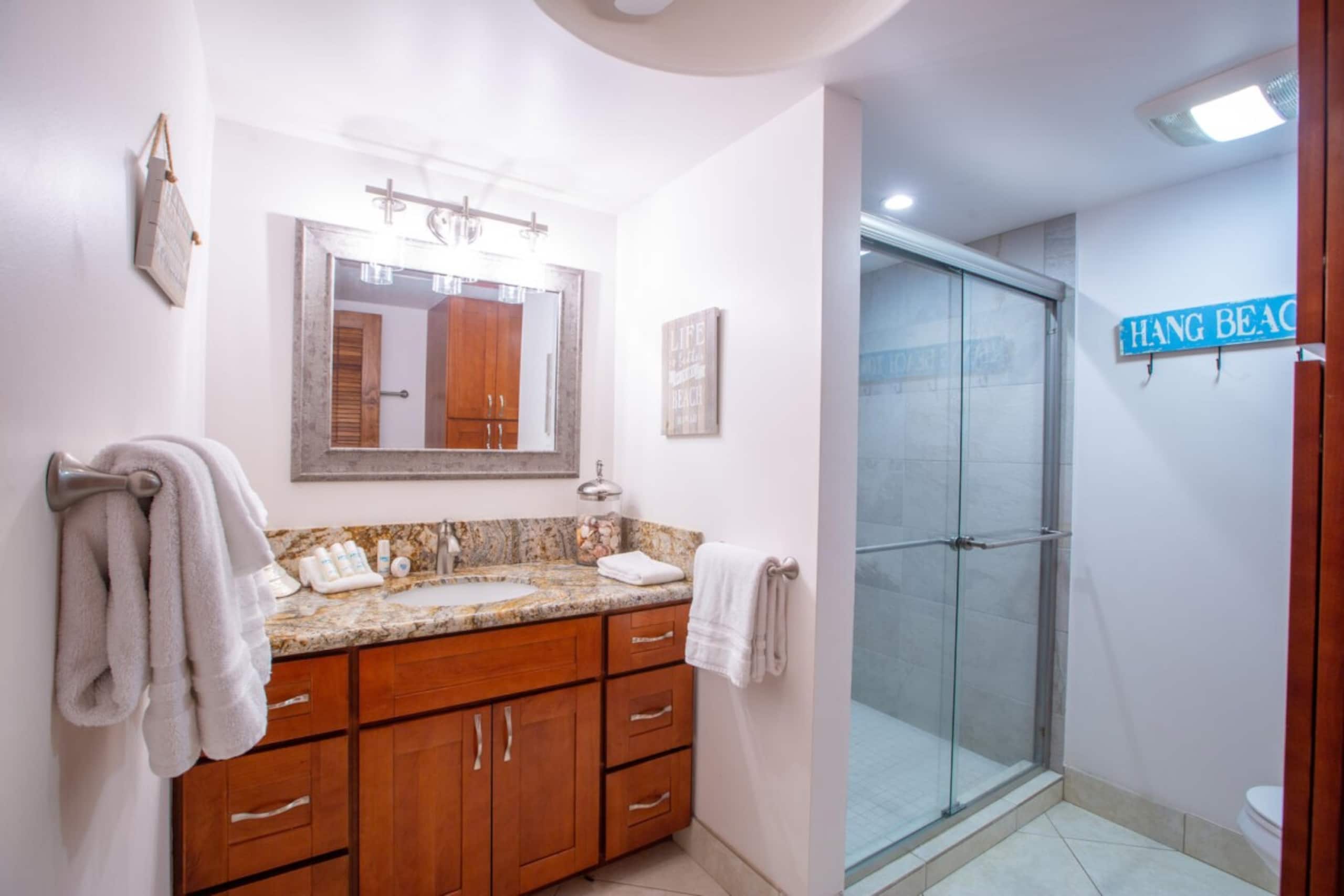 Condo in Kihei · ★4.82 · 3 bedrooms · 6 beds · 2 private baths - Image 16