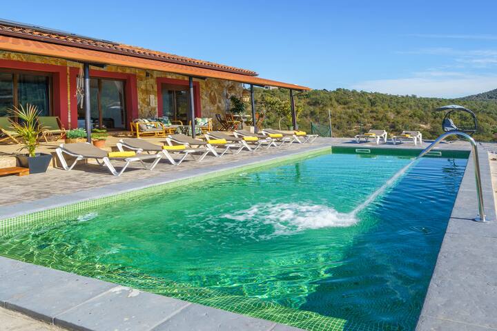 Villa Silence Lux with Pool in Nature and Aircon