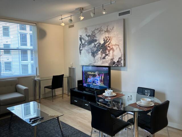 near Lincoln Memorial 2 BR | near White House gallery image 3